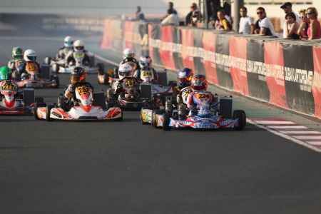 Junior Class Race Start - X30 Challenge UAE 2017/2018 Round 1 - Dubai Kartdrome