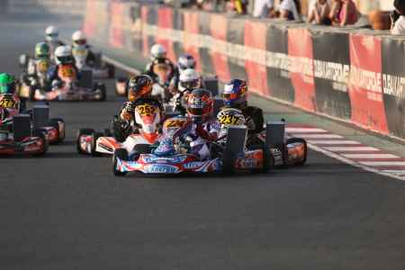 Junior Class Race Start - X30 Challenge UAE 2017/2018 Round 1 - Dubai Kartdrome