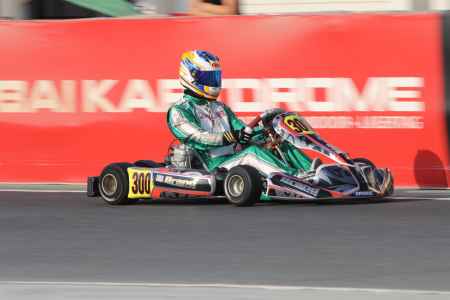 Jakob Robinson - X30 Senior - Dubai Kartdrome